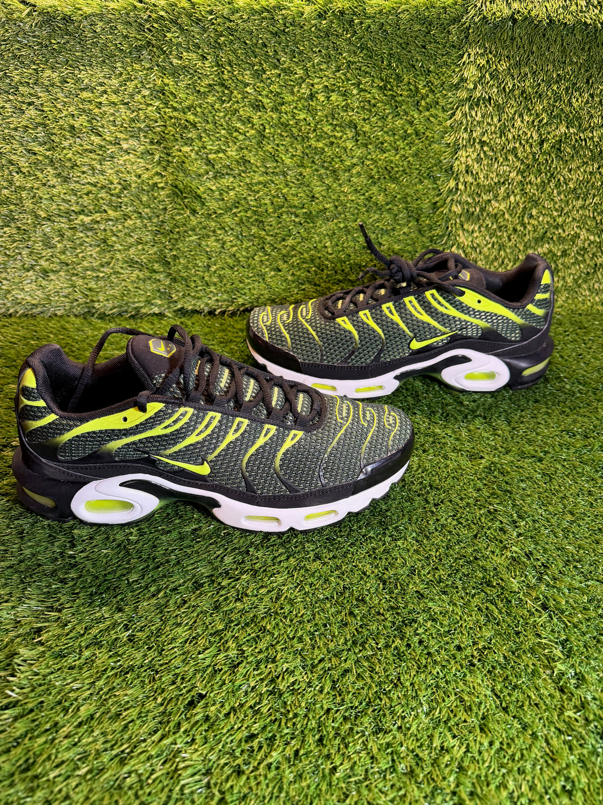 Nike Tn "Tuned Black Volt" - US 10 DS